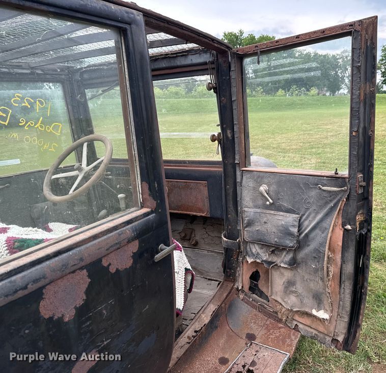 image for item DX0668 1923 Dodge Bros.  sedan