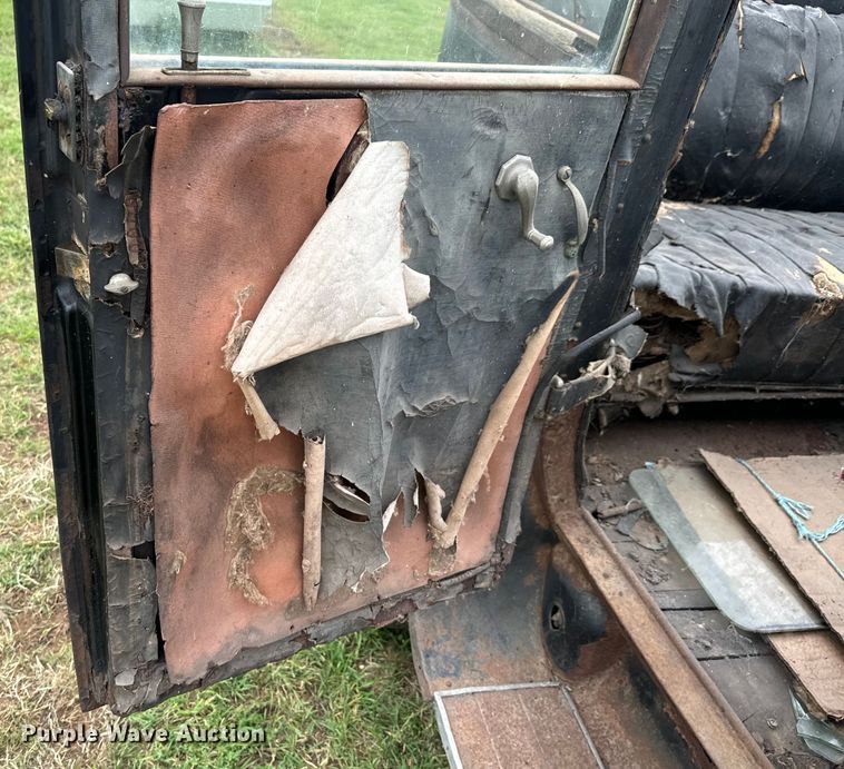 image for item DX0668 1923 Dodge Bros.  sedan