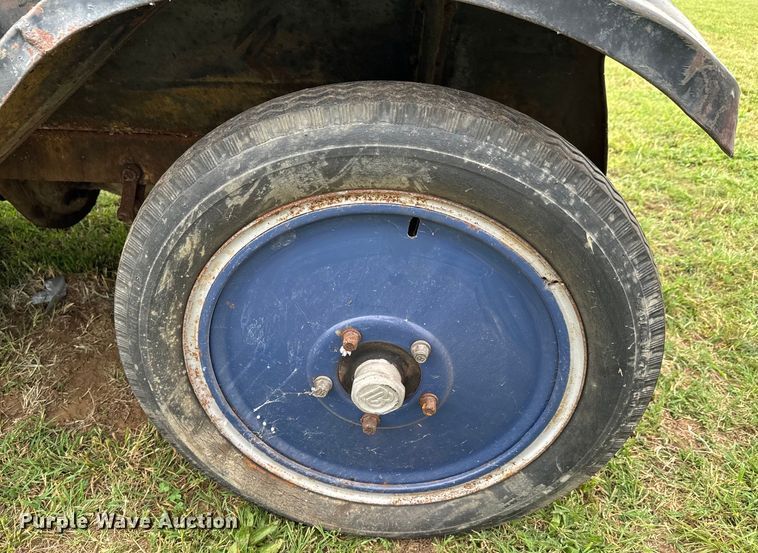 image for item DX0668 1923 Dodge Bros.  sedan