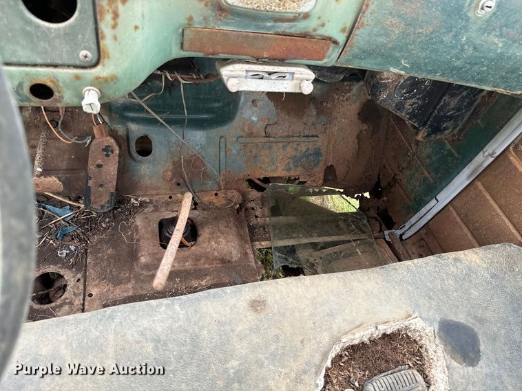 image for item DX0669 1954 GMC 100 pickup truck