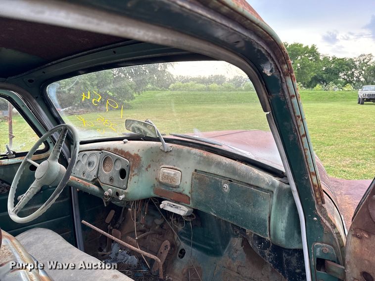 image for item DX0669 1954 GMC 100 pickup truck