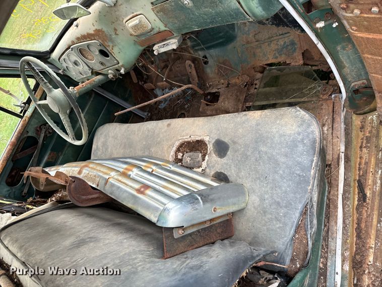 image for item DX0669 1954 GMC 100 pickup truck