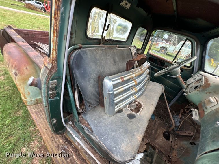 image for item DX0669 1954 GMC 100 pickup truck