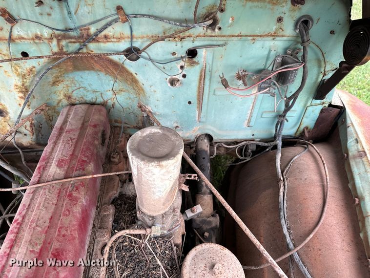 image for item DX0669 1954 GMC 100 pickup truck