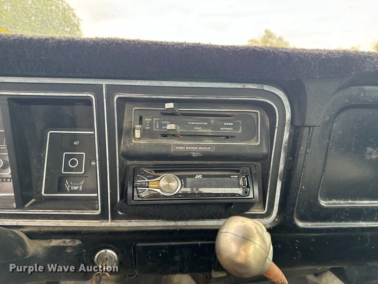 image for item DX0670 1978 Ford F150 pickup truck
