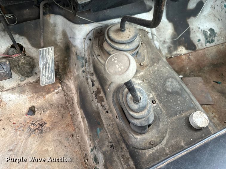 image for item DX0670 1978 Ford F150 pickup truck