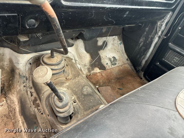 image for item DX0670 1978 Ford F150 pickup truck