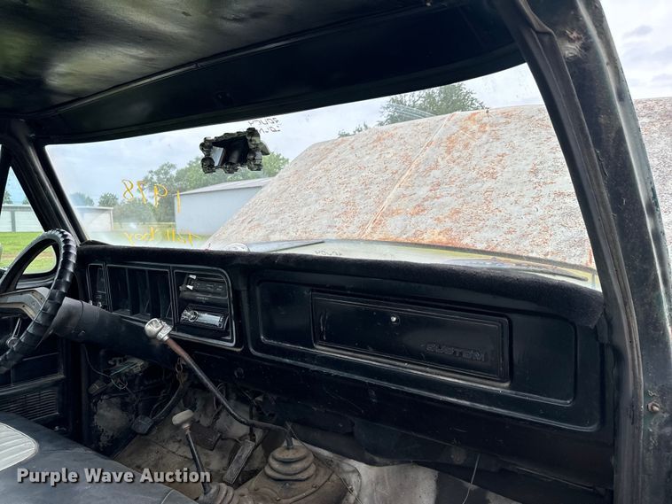 image for item DX0670 1978 Ford F150 pickup truck