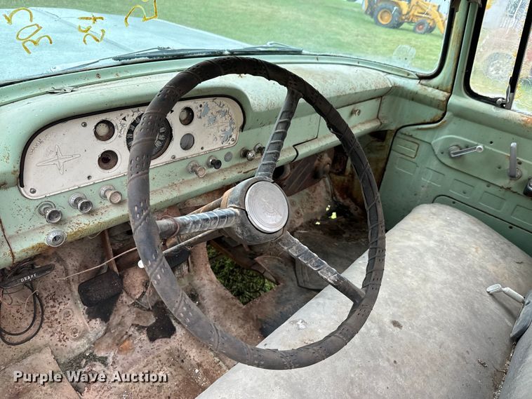 image for item DX0671 1959 Ford F100 pickup truck