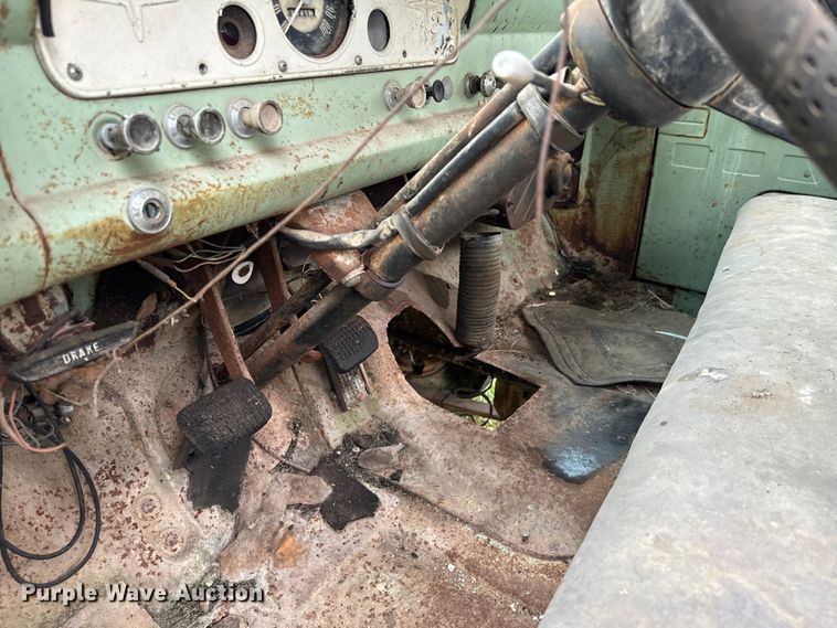 image for item DX0671 1959 Ford F100 pickup truck