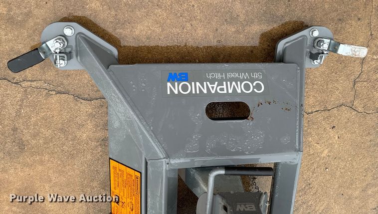 image for item DX0690 (2) B&W Companion fifth wheel hitches