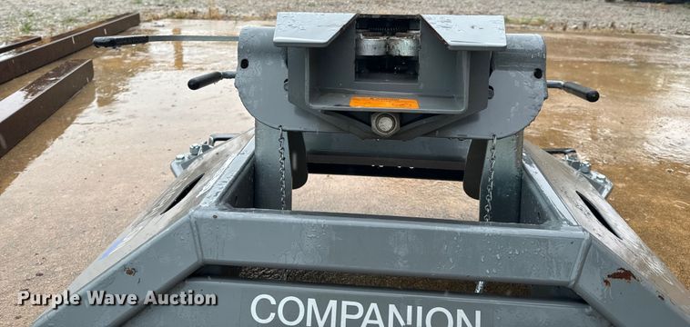 image for item DX0690 (2) B&W Companion fifth wheel hitches