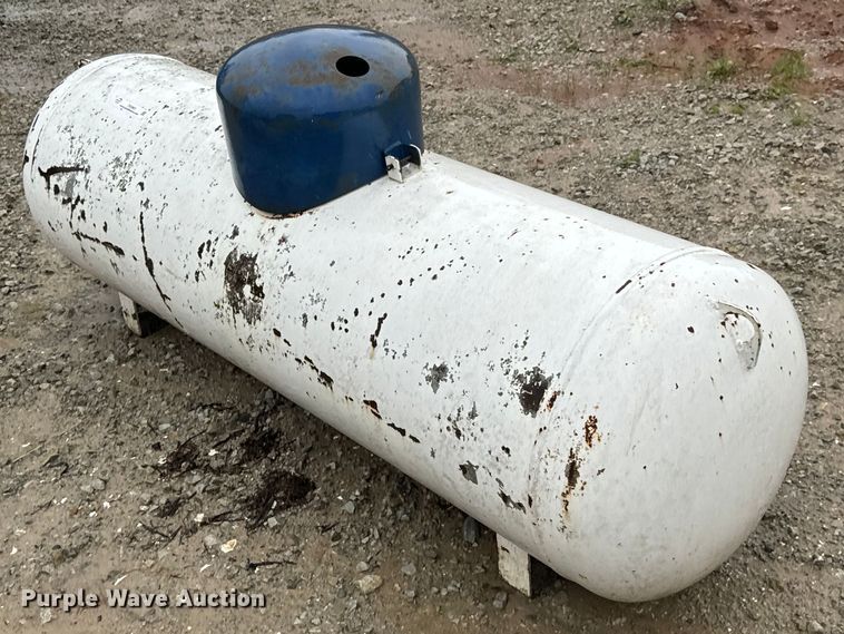 image for item DX0691 American Tanks propane tank