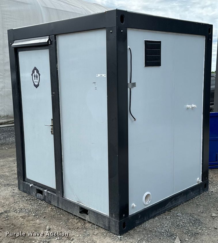 image for item DX0694 Portable restroom