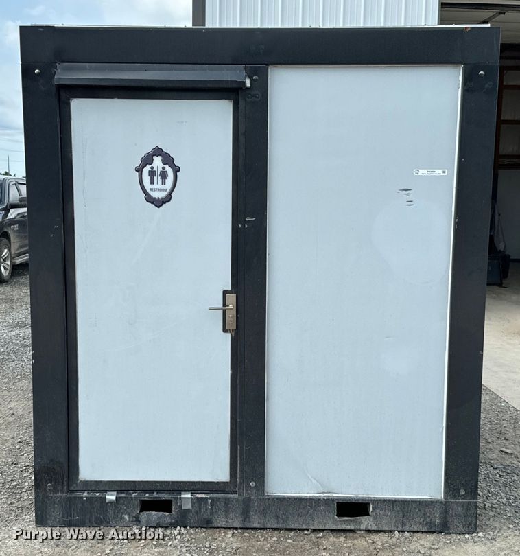 image for item DX0694 Portable restroom