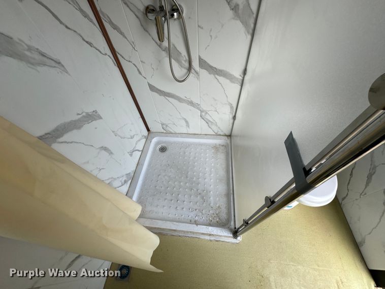 image for item DX0694 Portable restroom