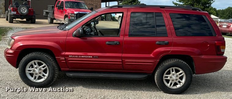 image for item DX0710 2004 Jeep Grand Cherokee SUV