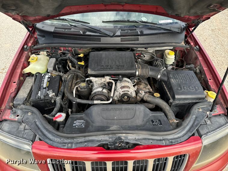 image for item DX0710 2004 Jeep Grand Cherokee SUV