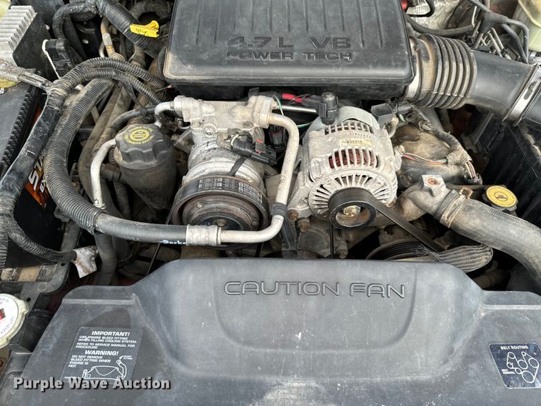 image for item DX0710 2004 Jeep Grand Cherokee SUV