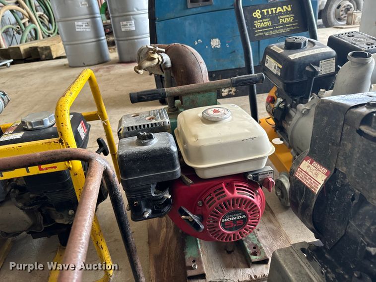 image for item DX0717 (7) pumps