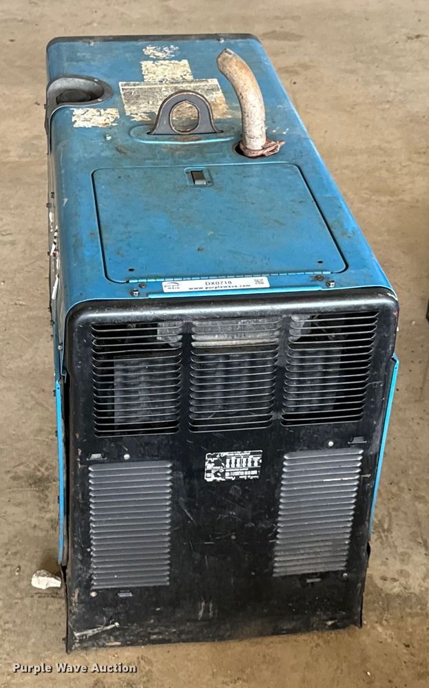 image for item DX0718 Miller Bobcat 225 welder/generator