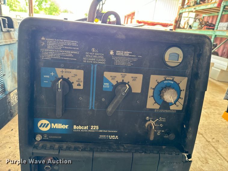 image for item DX0718 Miller Bobcat 225 welder/generator