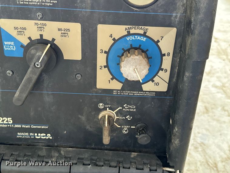 image for item DX0718 Miller Bobcat 225 welder/generator