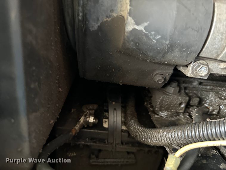 image for item DX0718 Miller Bobcat 225 welder/generator