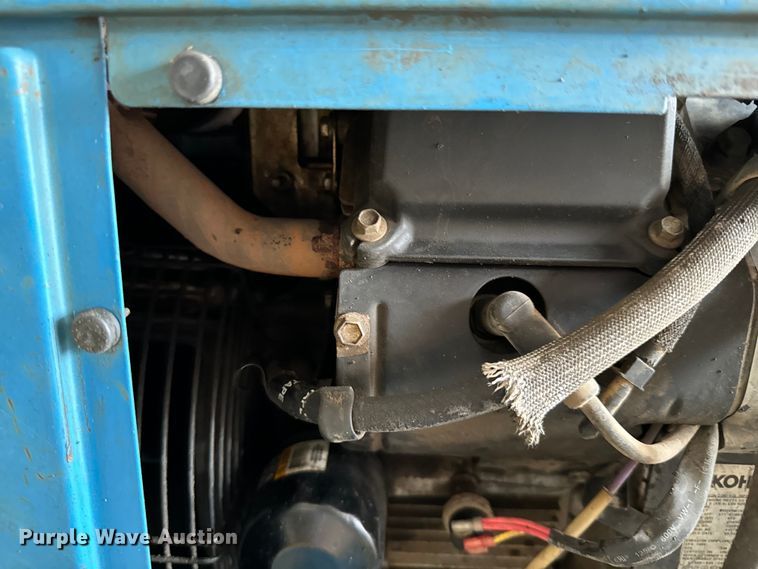 image for item DX0718 Miller Bobcat 225 welder/generator