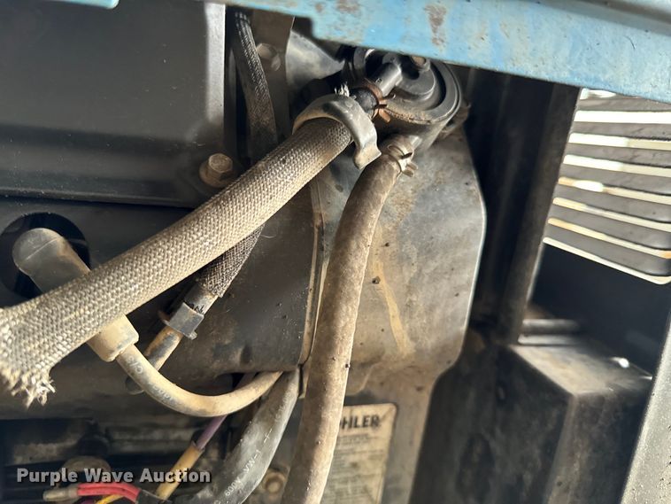 image for item DX0718 Miller Bobcat 225 welder/generator