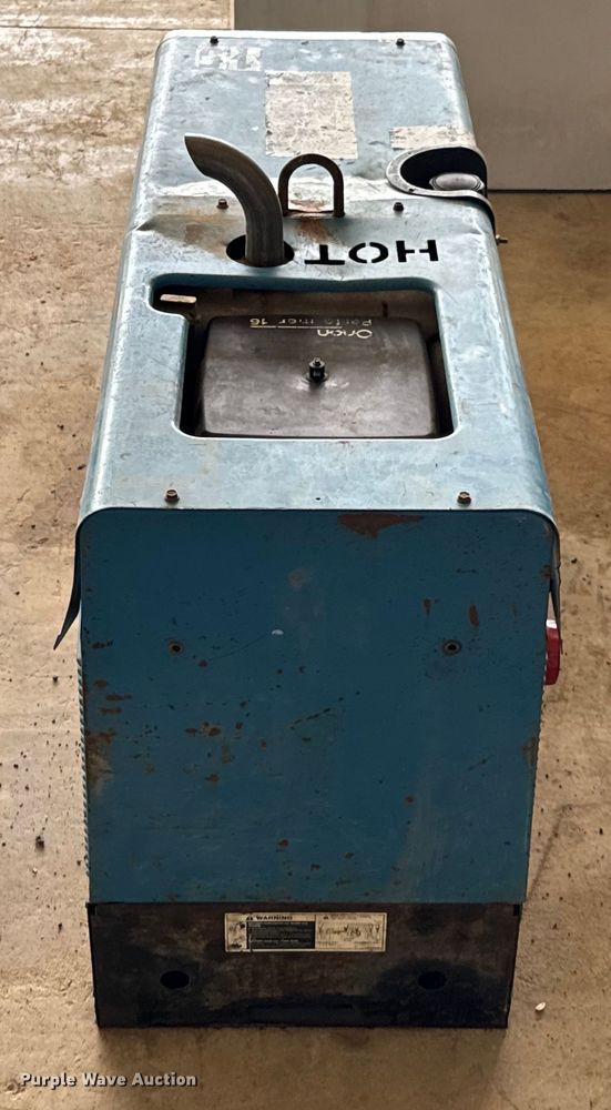image for item DX0719 Miller Bobcat 225 welder/generator