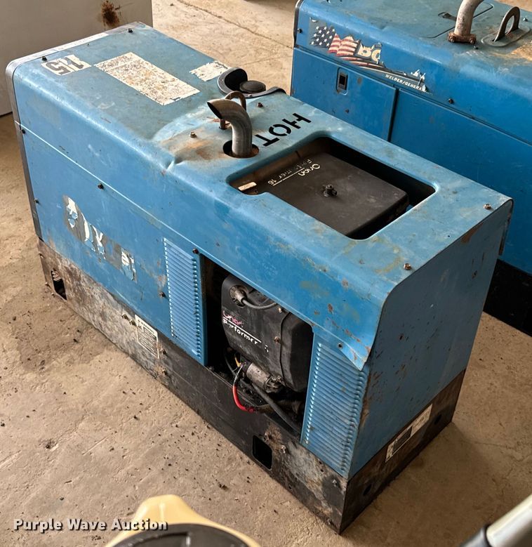 image for item DX0719 Miller Bobcat 225 welder/generator
