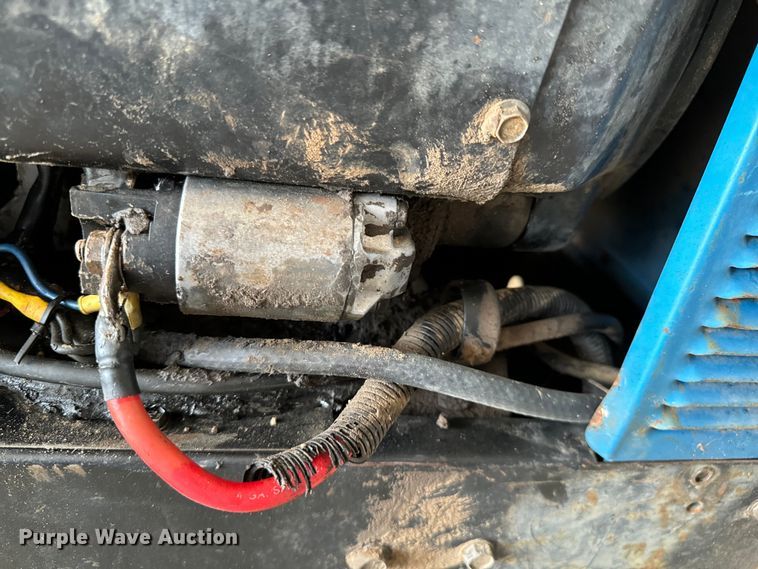 image for item DX0719 Miller Bobcat 225 welder/generator