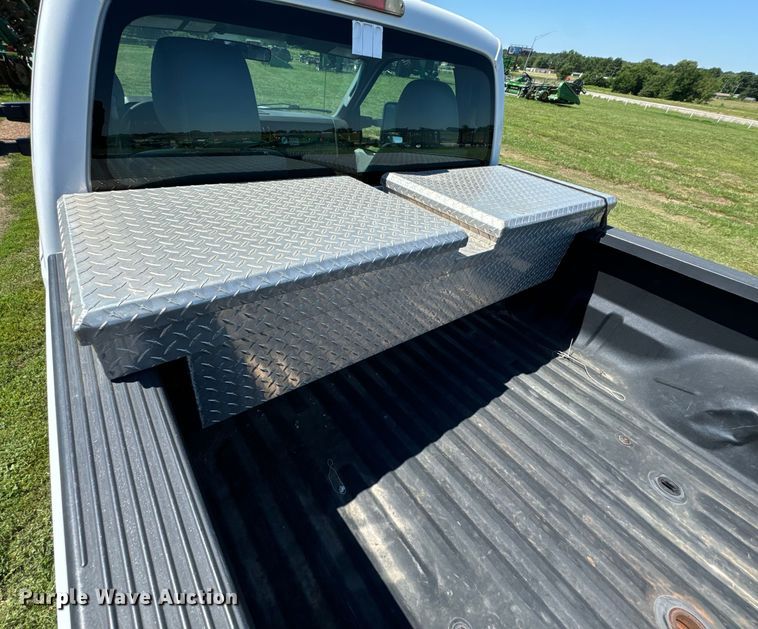 image for item DX0745 2011 Ford F250 pickup truck