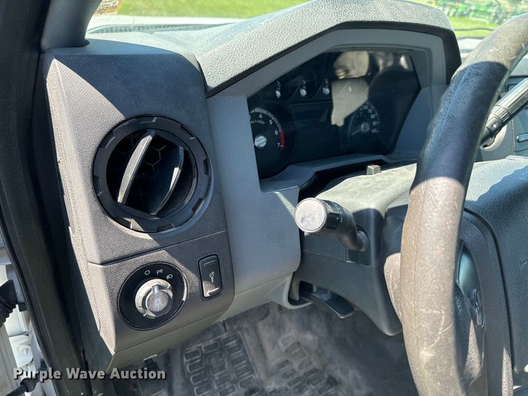 image for item DX0745 2011 Ford F250 pickup truck