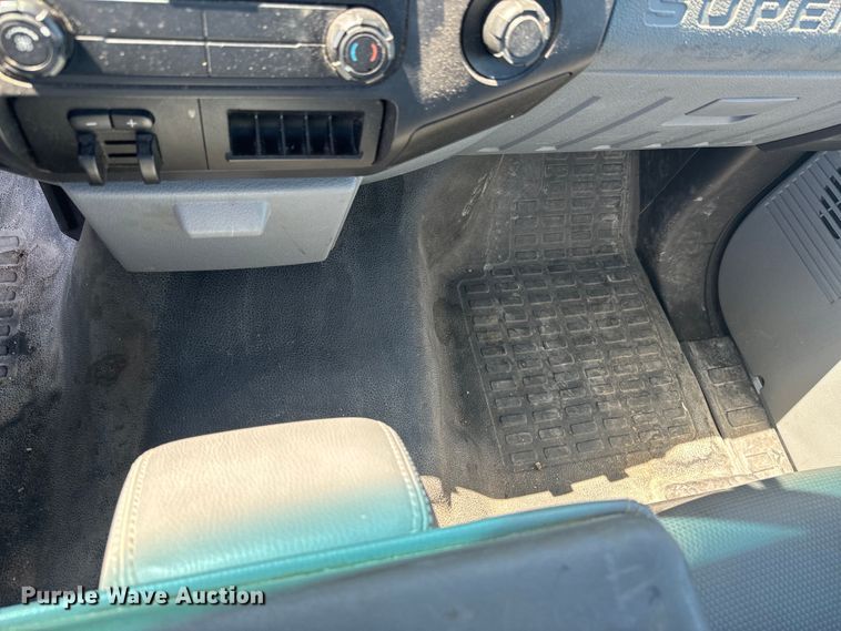 image for item DX0745 2011 Ford F250 pickup truck