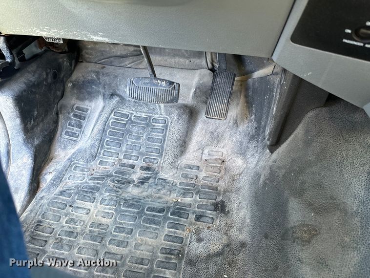 image for item DX0745 2011 Ford F250 pickup truck