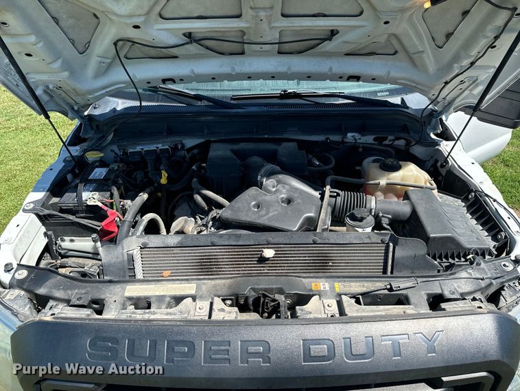 image for item DX0745 2011 Ford F250 pickup truck