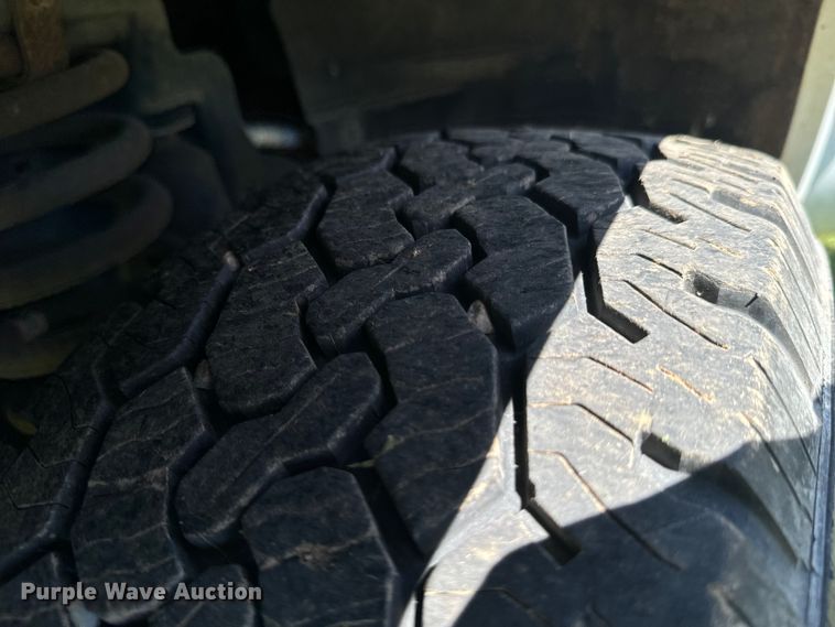 image for item DX0745 2011 Ford F250 pickup truck