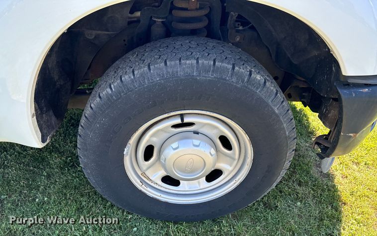 image for item DX0745 2011 Ford F250 pickup truck