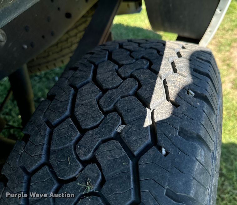 image for item DX0745 2011 Ford F250 pickup truck