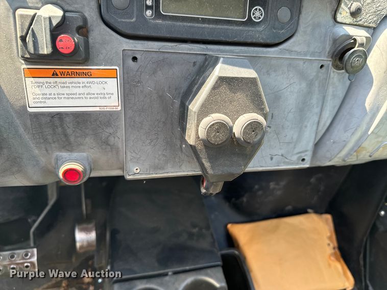 image for item DX0751 2005 Yamaha Rhino 660 utility vehicle