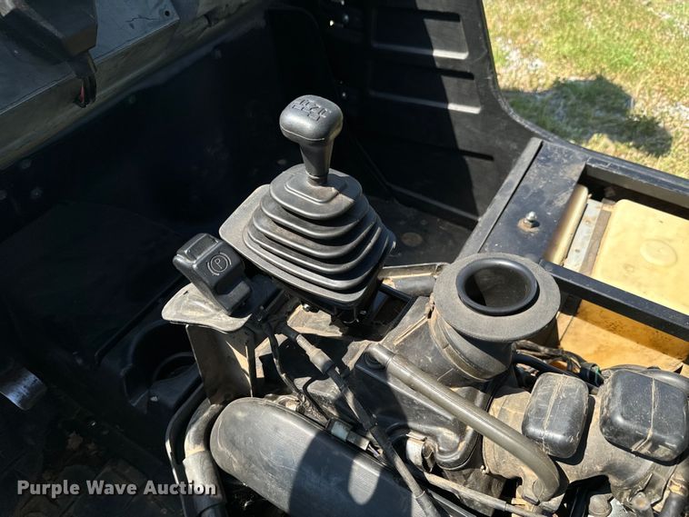 image for item DX0751 2005 Yamaha Rhino 660 utility vehicle