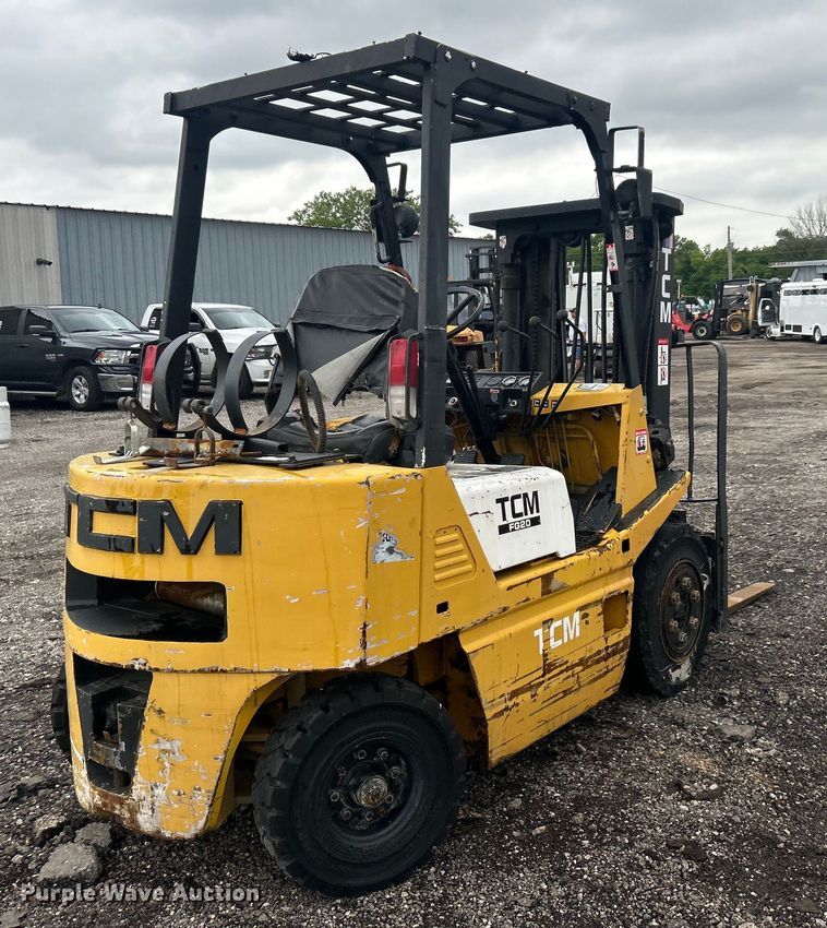 image for item EG0681 1989 TCM FG20N2 forklift