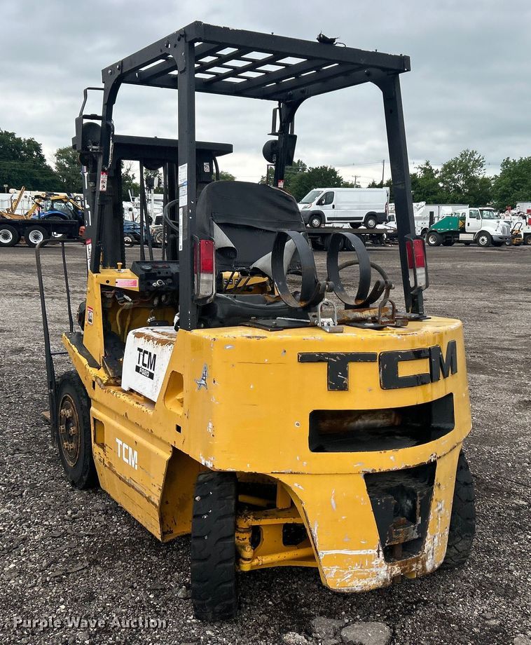 image for item EG0681 1989 TCM FG20N2 forklift