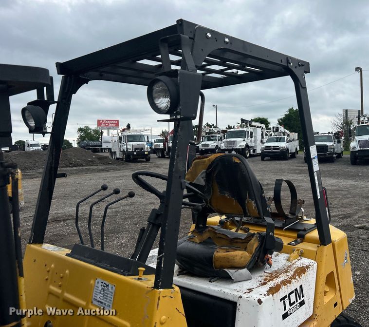 image for item EG0681 1989 TCM FG20N2 forklift