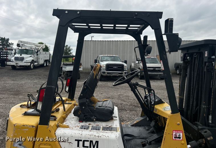 image for item EG0681 1989 TCM FG20N2 forklift