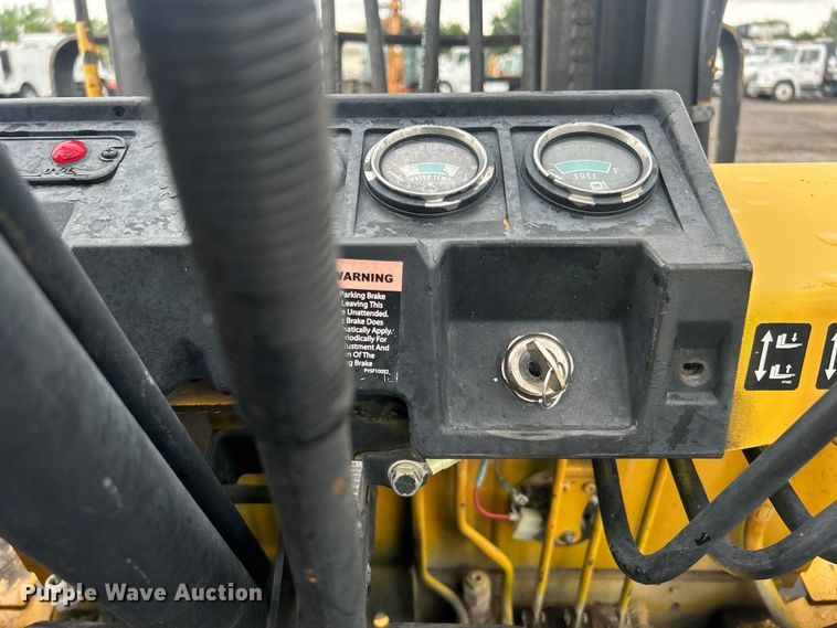 image for item EG0681 1989 TCM FG20N2 forklift