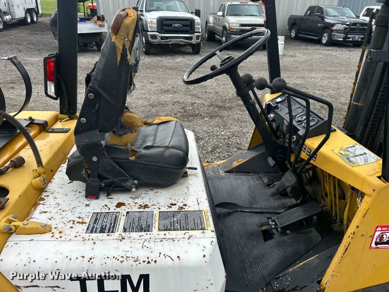 image for item EG0681 1989 TCM FG20N2 forklift