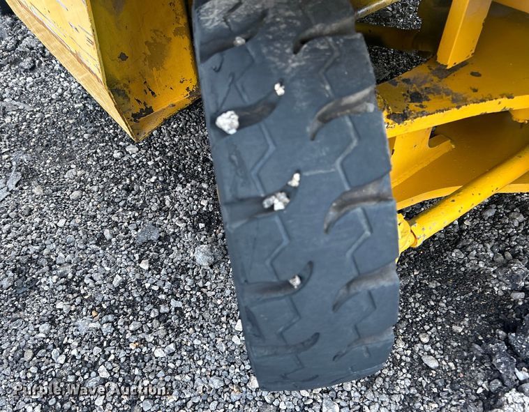 image for item EG0681 1989 TCM FG20N2 forklift